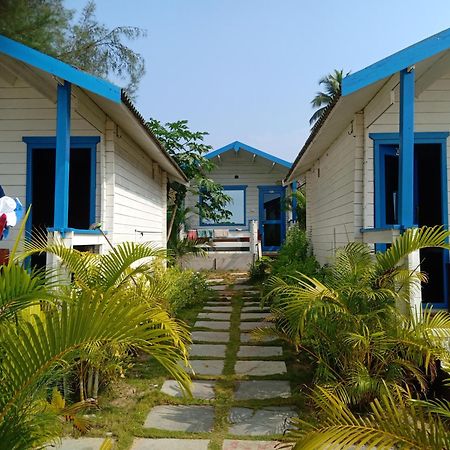 Hotel Agonda Island View Extérieur photo